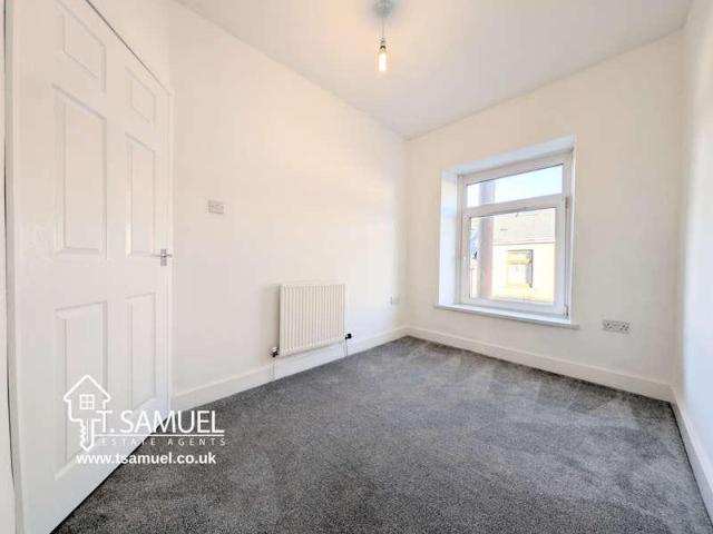 House for sale in Miskin, Wales
