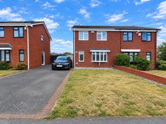 House for sale in Lichfield, Boley Park
