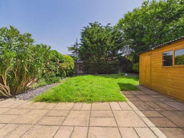 House for sale in Fishersgate, West Sussex