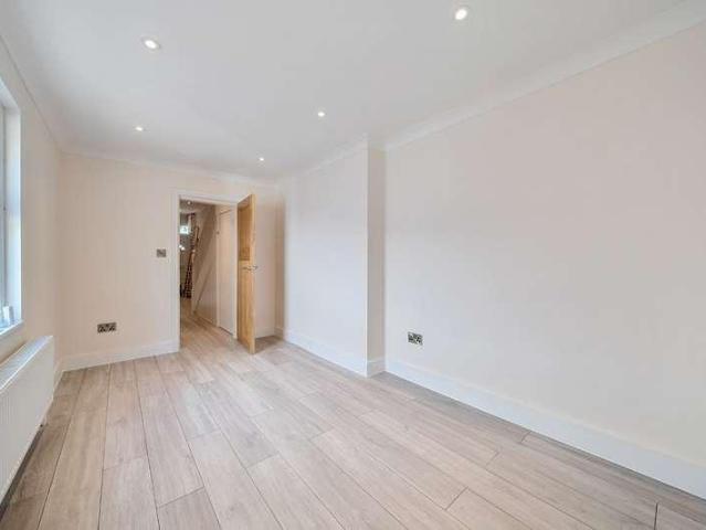 House for sale in Beckenham, Penge