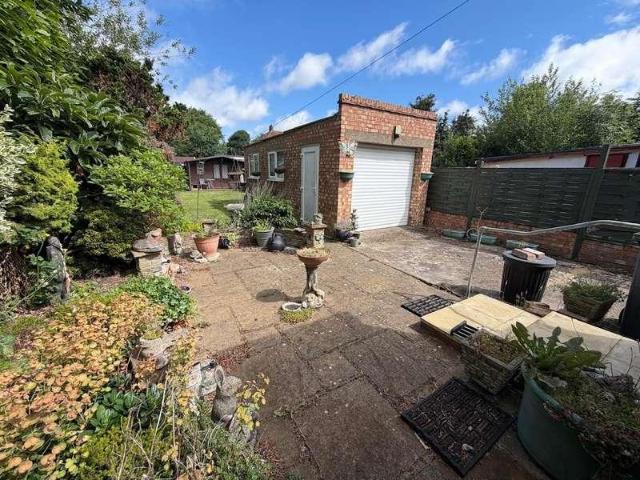 House for sale in London Borough of Hounslow, Feltham