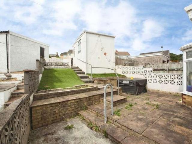 House for sale in Llantrisant, Wales