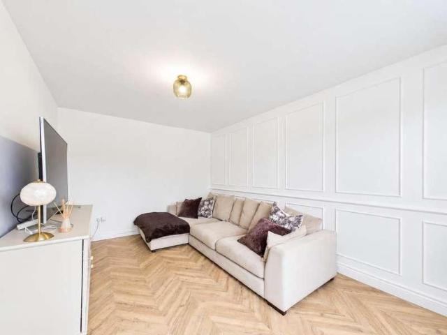 House for sale in Horsham, West Sussex