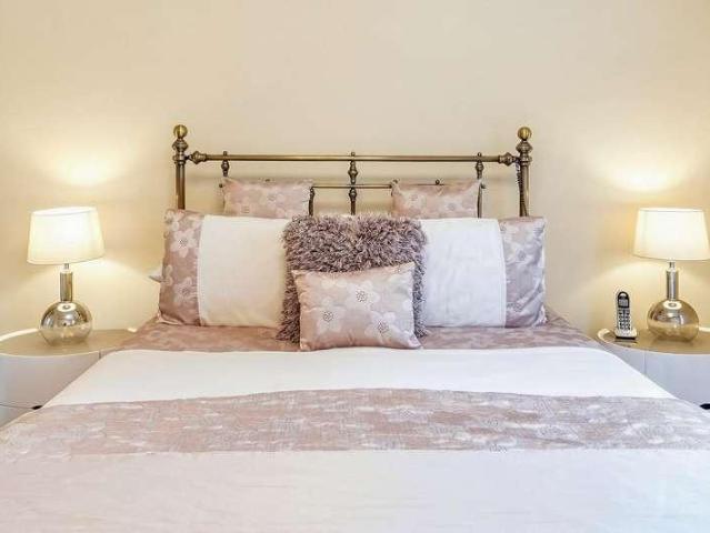 House for sale in Red Hill, Surrey