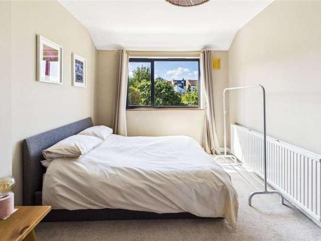 House for sale in Streatham, Greater London