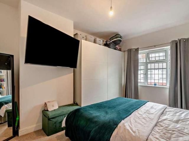 House for sale in Pudsey, West Yorkshire