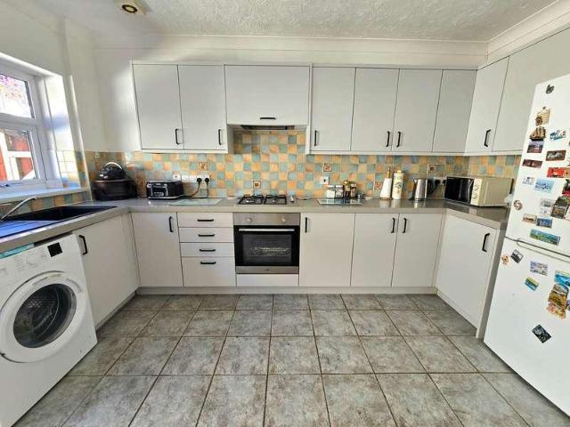 House for sale in Ogmore Valley, Lewistown