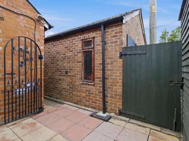 House for sale in Tunnel Hill, Forthampton