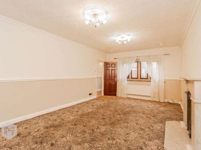 House for sale in Moses Gate, Lee Bank