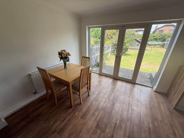 House for sale in Liverpool, Kennessee Green