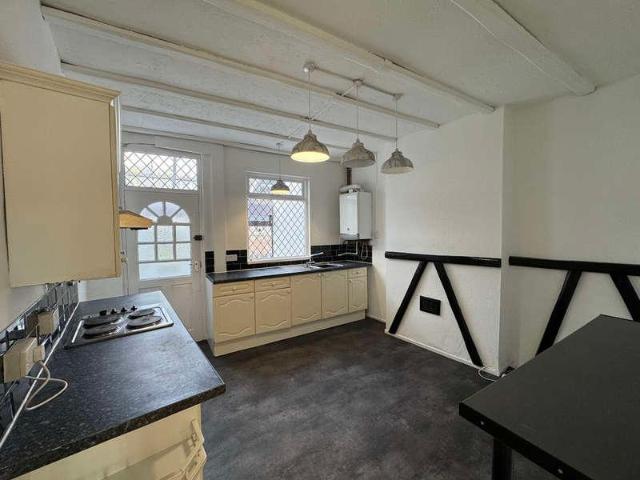 House for sale in Dixons Green, Dudley