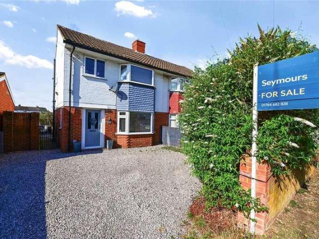 House for sale in Littleton Common, Spelthorne