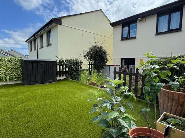 House for sale in Lamellion, Cornwall
