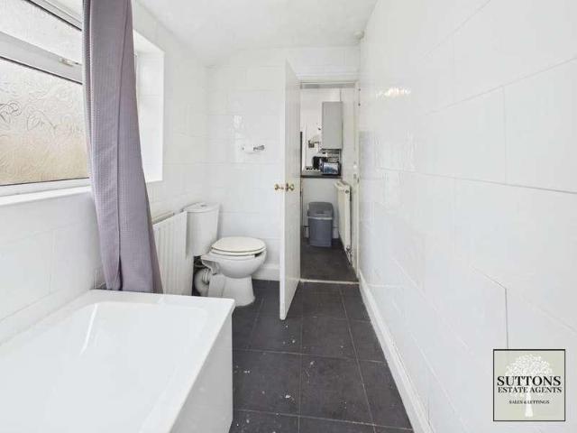 House for sale in Nuneaton, Nuneaton and Bedworth