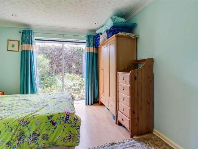 House for sale in Walton, West Yorkshire
