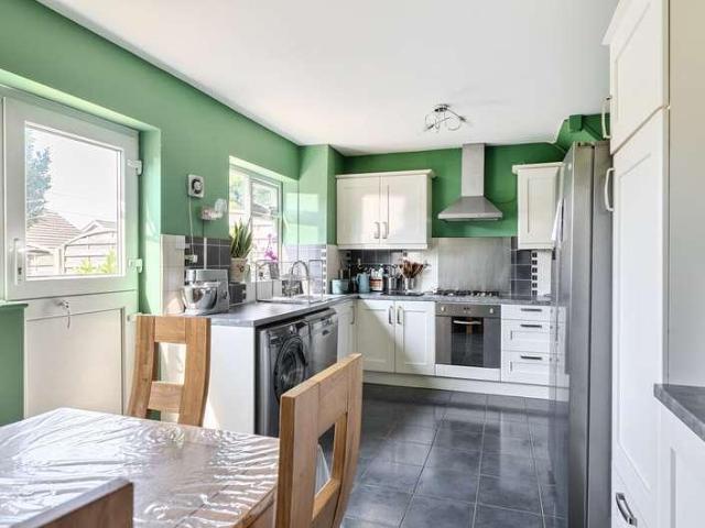 House for sale in Lewsey Farm, Luton