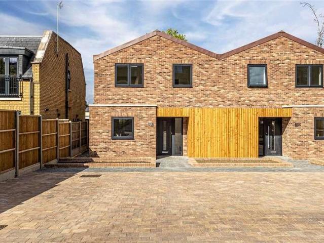 House for sale in Barnet Vale, Greater London