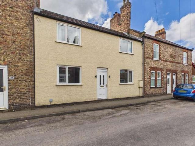 House for sale in Norton-on-derwent, North Yorkshire