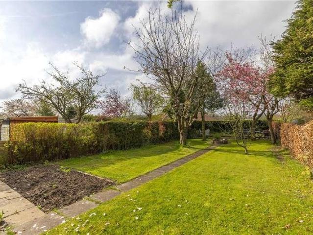 House for sale in Bramhope, West Yorkshire