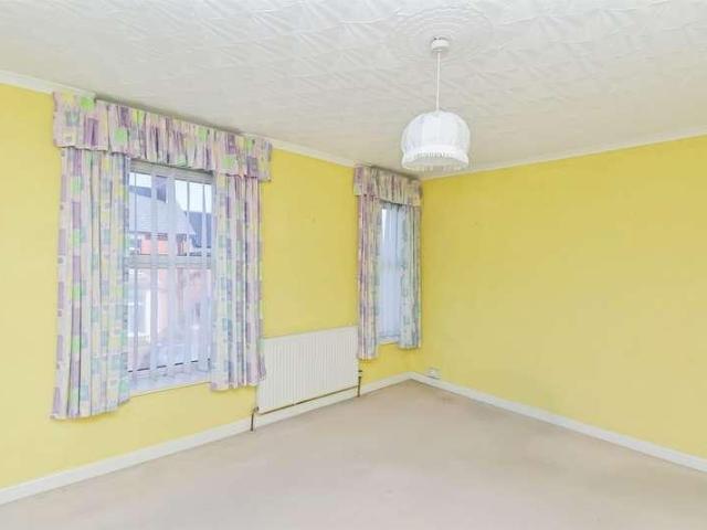 House for sale in Cadoxton, Barry