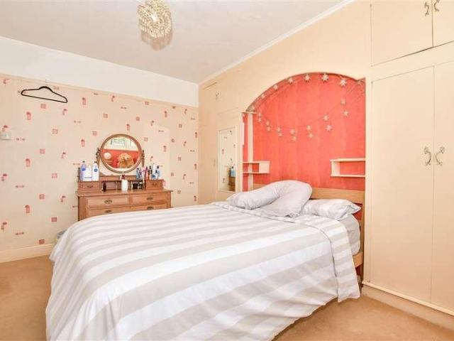 House for sale in Midway, Kent