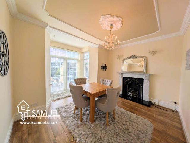 House for sale in Trealaw, Wales