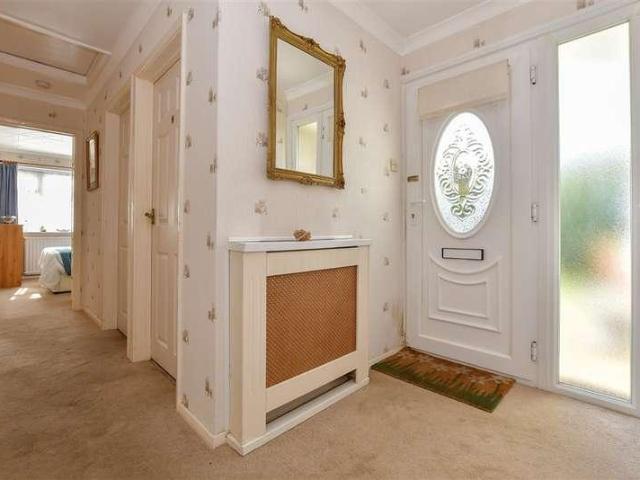 House for sale in Birchington, Acol