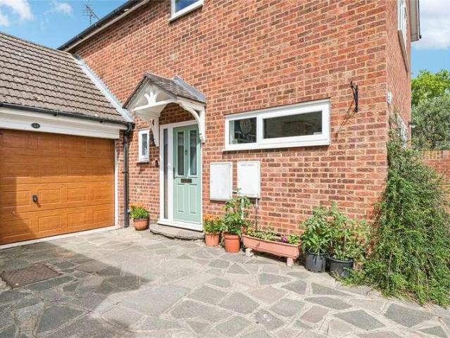 House for sale in Aston, Colliers End