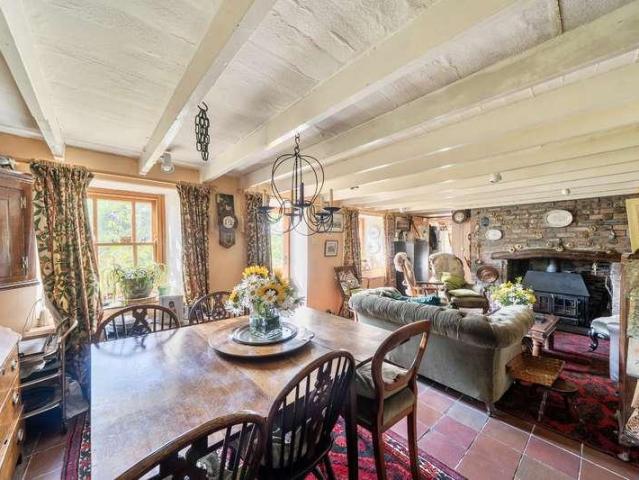 House for sale in Llanfihangel Rhos-y-Corn, Wales