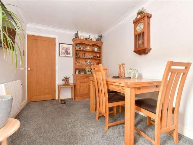 House for sale in River, Ash