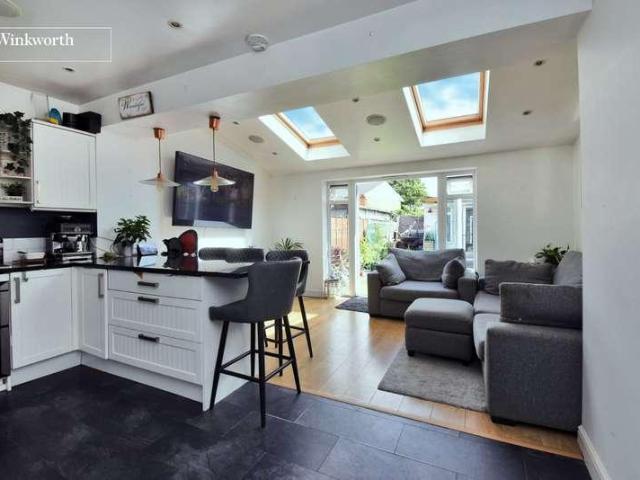 House for sale in Worcester Park, Greater London