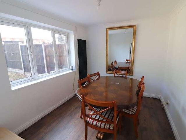 House for sale in Roebuck, Shephall