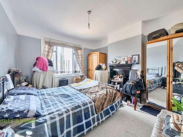 House for sale in London Borough of Croydon, Thornton Heath