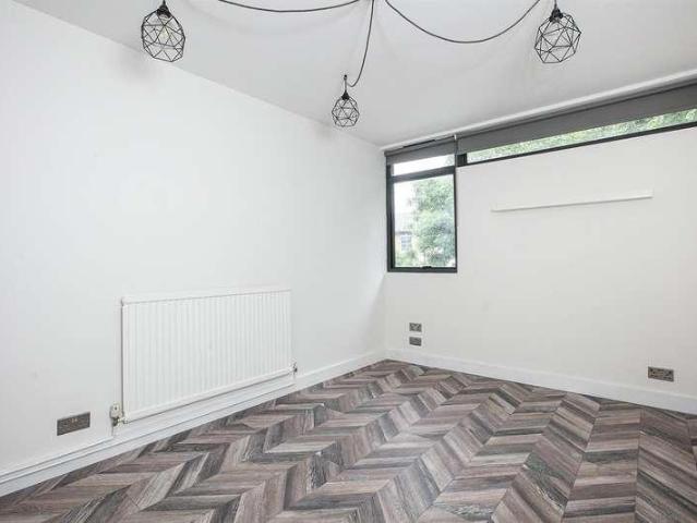 House for sale in Nunhead, Greater London