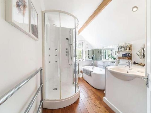 House for sale in Red Hill, Surrey