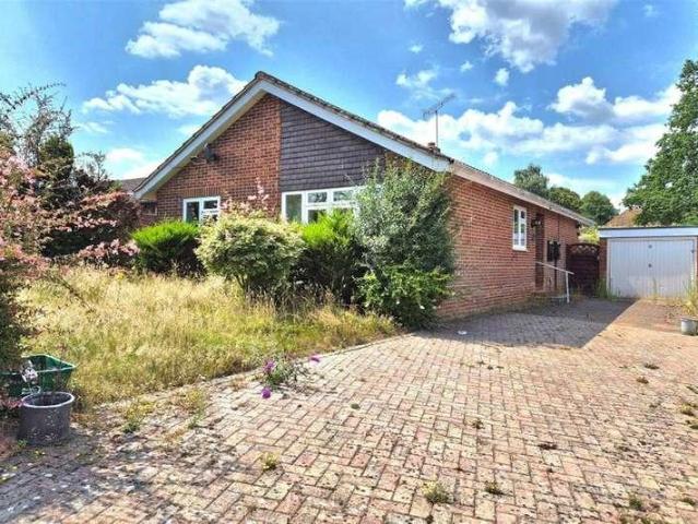 House for sale in Fole, Surrey