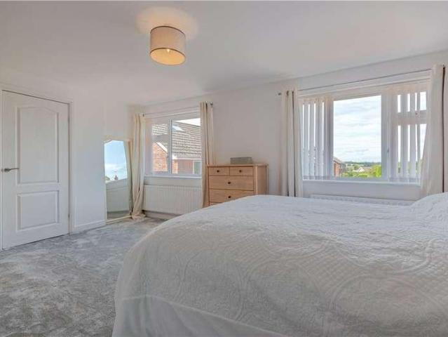 House for sale in Cookridge, West Yorkshire