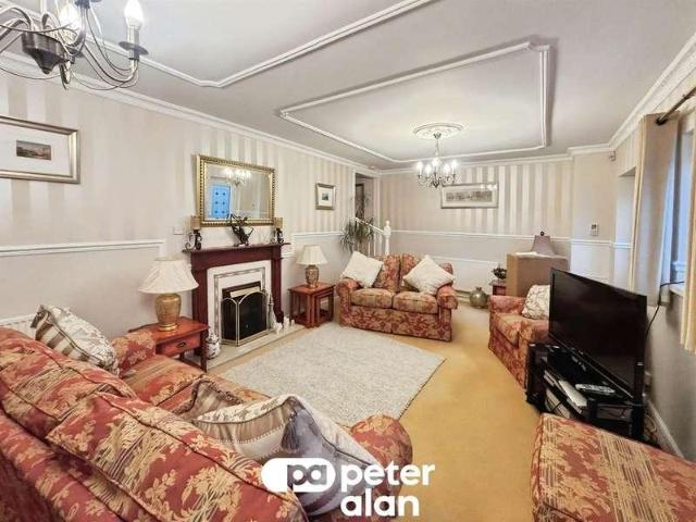 House for sale in Ynysddu, Wales