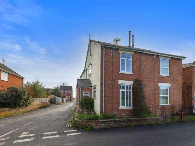 House for sale in Barnard's Green, Forthampton