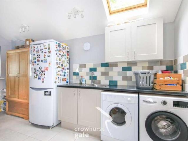 House for sale in Overslade, New Bilton