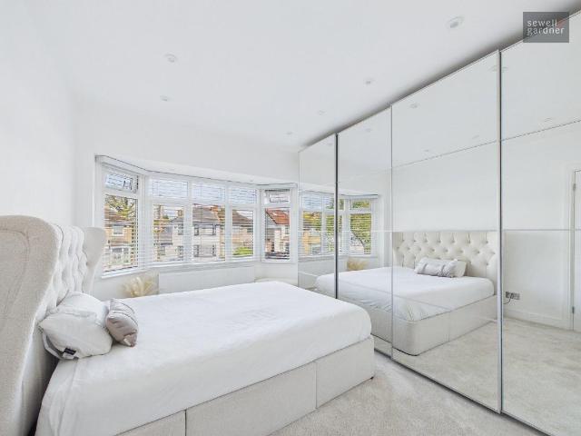 House for sale in North Watford, Hertfordshire