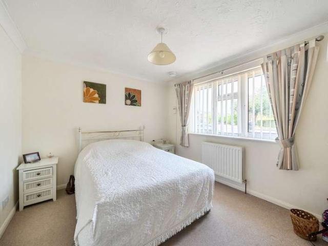 House for sale in Lewsey Farm, Luton