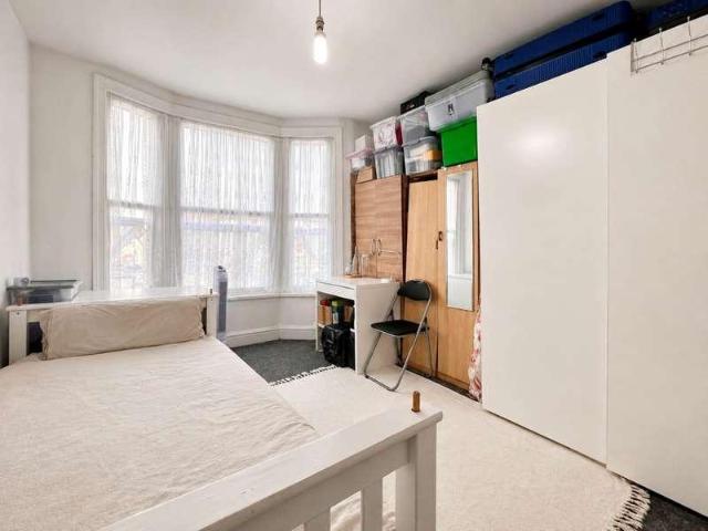 House for sale in Upton, Greater London