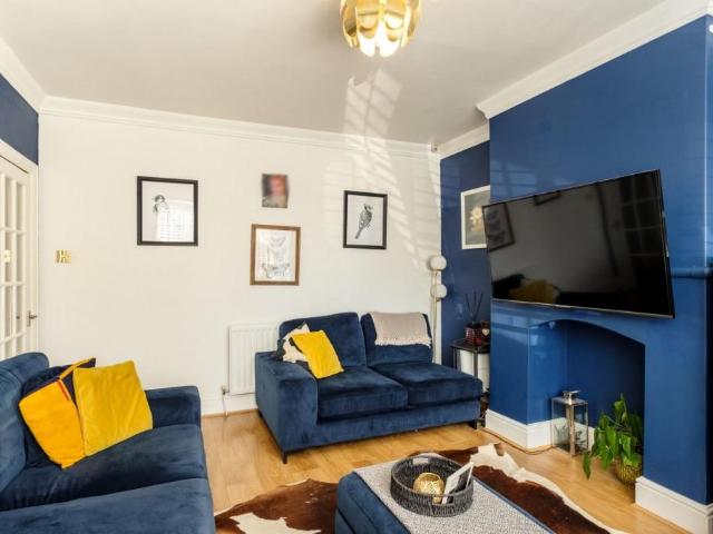 House for sale in Elmfield, Leicestershire