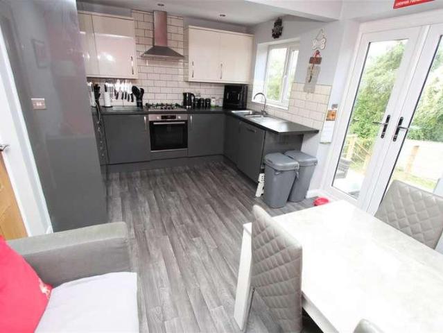 House for sale in Wrose, West Yorkshire