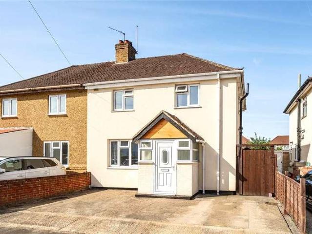 House for sale in London Borough of Hillingdon, Greater London