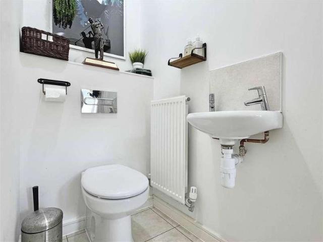 House for sale in Chelmsford, Great Leighs