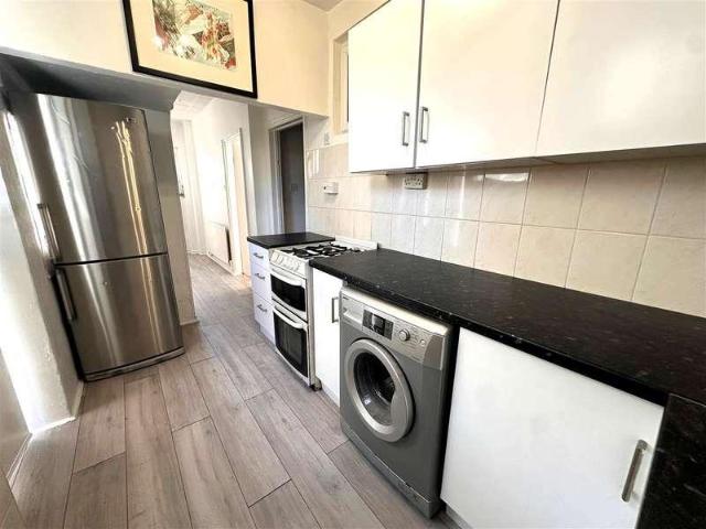 House for sale in London Borough of Hounslow, Feltham