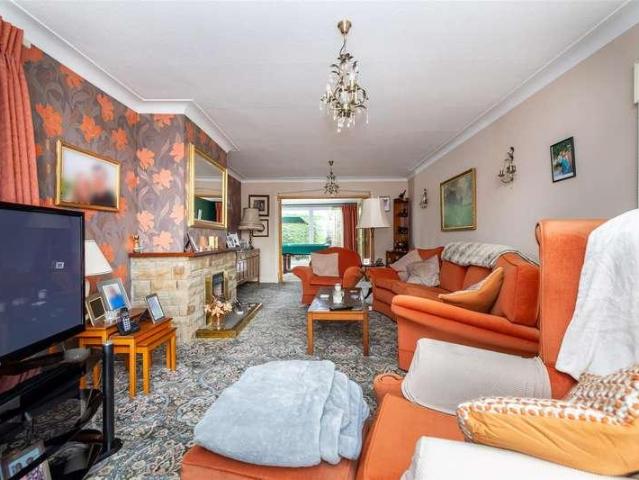 House for sale in Austhorpe, West Yorkshire