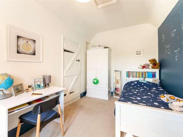 House for sale in Green Close, Warwickshire